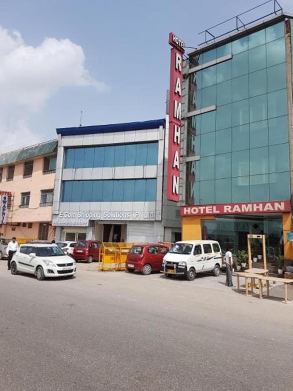 Ramhan By Ecom Mechanics Hotel New Delhi Exterior photo